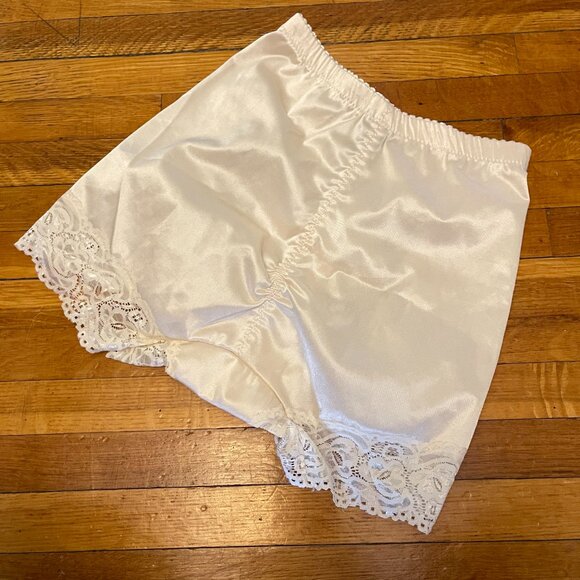 Shapewear shorts medium - Picture 2 of 4